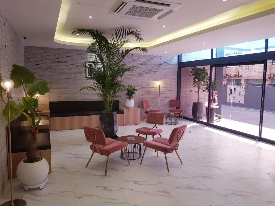 Pohang Brown Dot Hotel Bagian luar foto